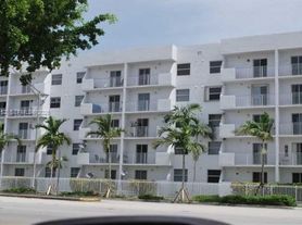 Lux Grove Villa 2