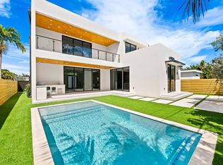 Lux Grove Villa 8