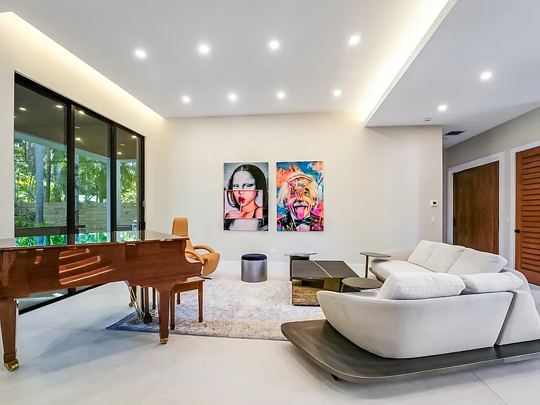 Lux Grove Villa photo 17