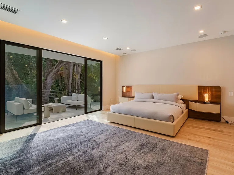 Lux Grove Villa photo 38