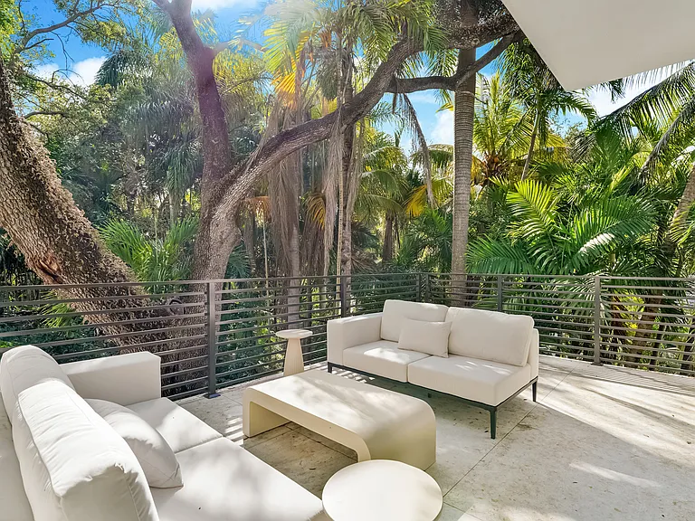 Lux Grove Villa photo 39