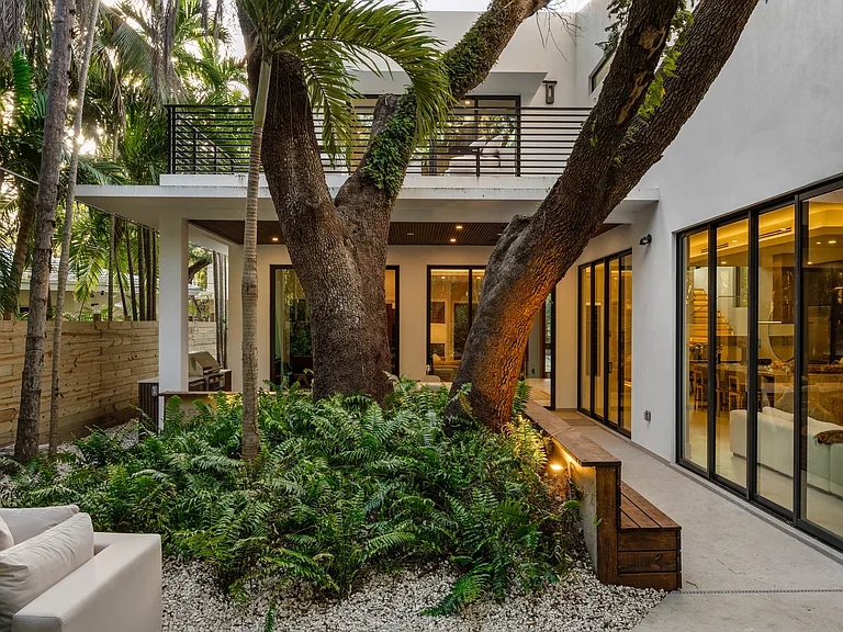 Lux Grove Villa photo 41