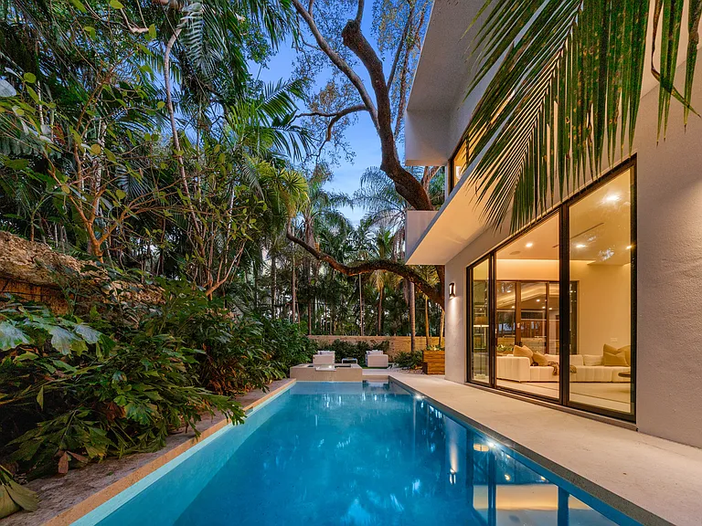 Lux Grove Villa photo 53