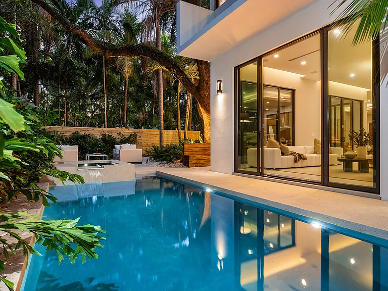 Lux Grove Villa photo 54