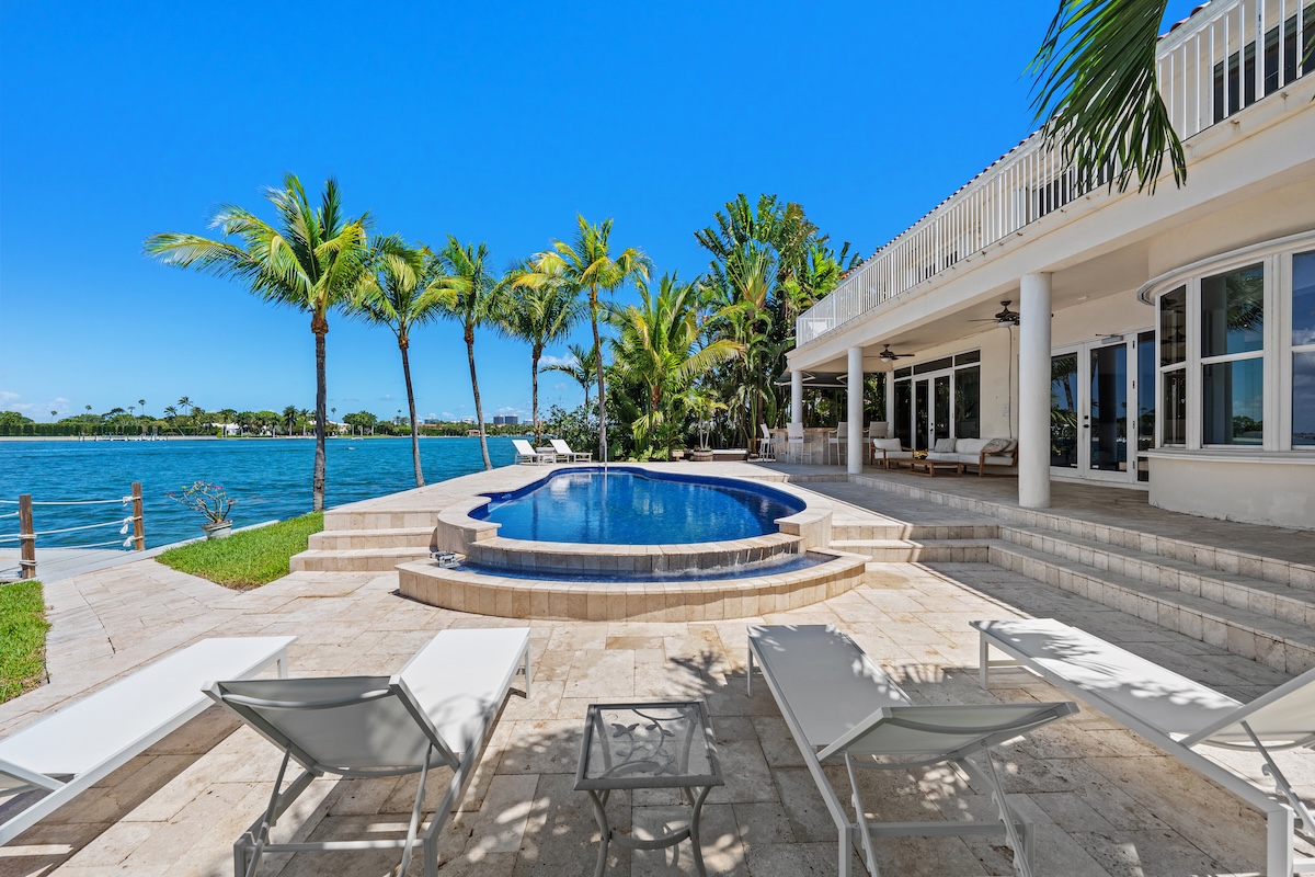Villa Amara outdoor space